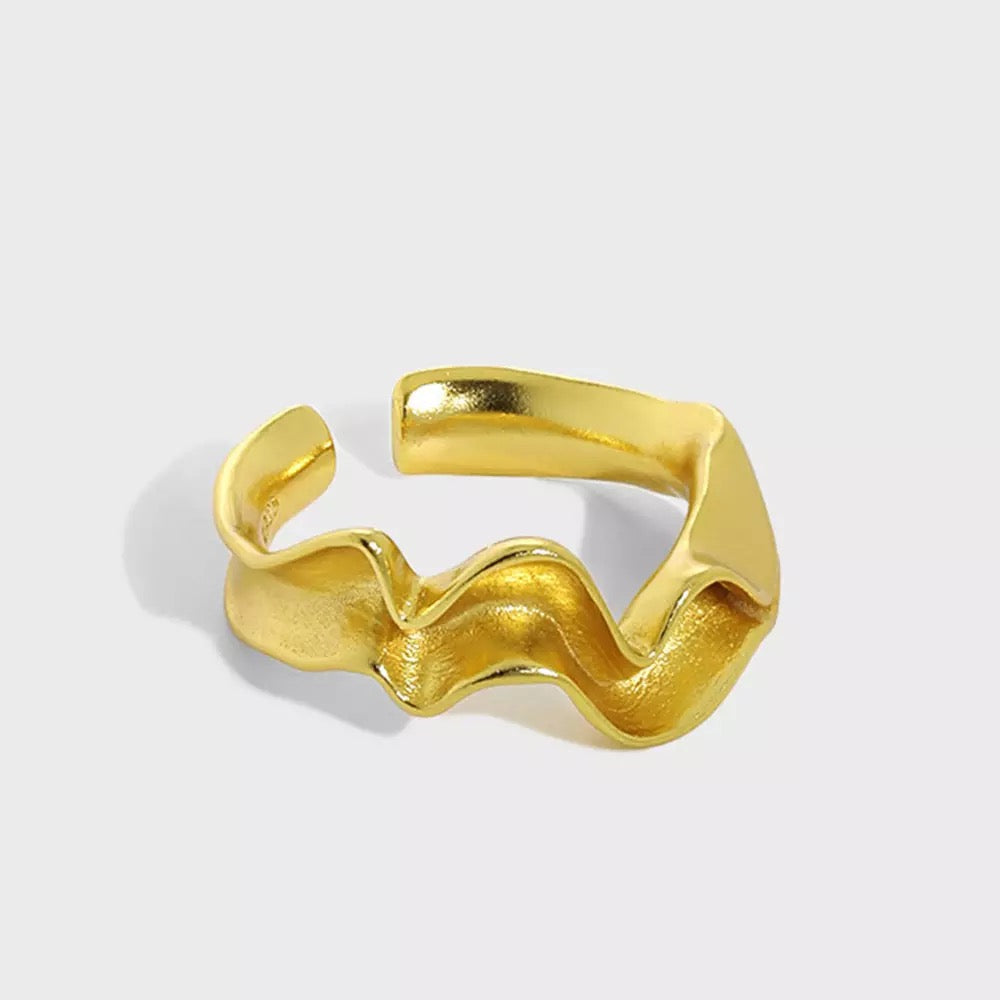 Elegant-ring